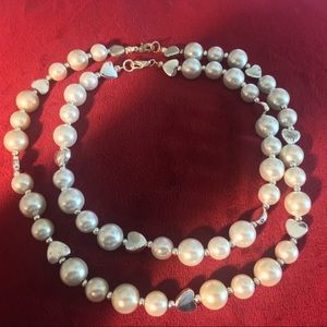 Fashion necklace set faux pearls